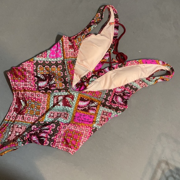 paisley print one piece swimsuit - Picture 3 of 5